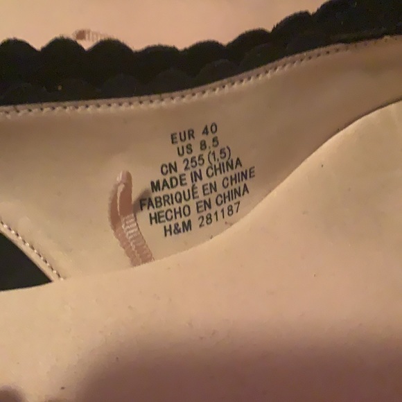 H&M Flats - Picture 2 of 3